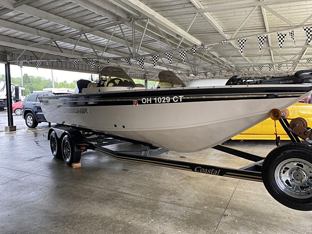 findlay-truck-and-rv-2000-crestliner-tournament-202-auto-dealership