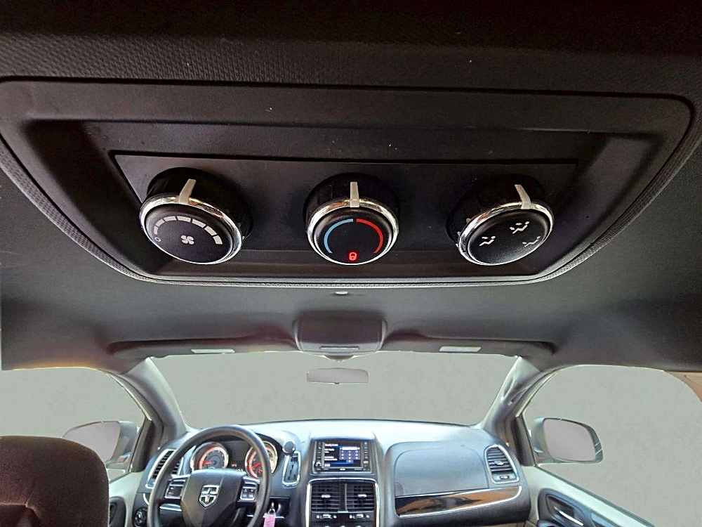 2017 Dodge Grand Caravan SE - Photo 26