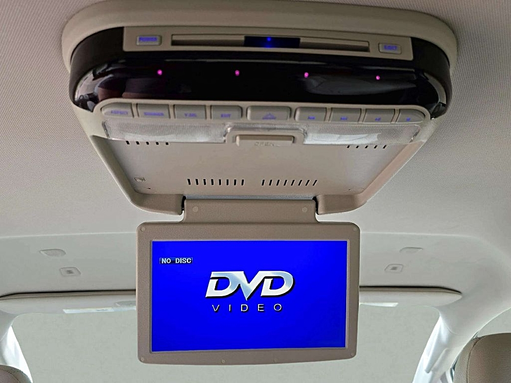 2018 Chrysler Pacifica Hybrid Touring L - Photo 29