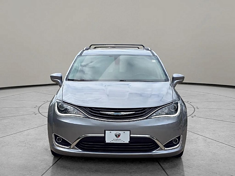 2018 Chrysler Pacifica Hybrid Touring L - Photo 8