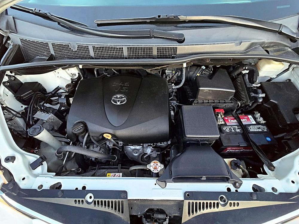 2020 Toyota Sienna LE - Photo 26