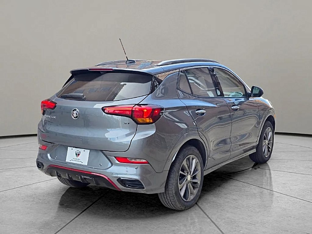 2022 Buick Encore GX Essence | CarEdge | CarEdge