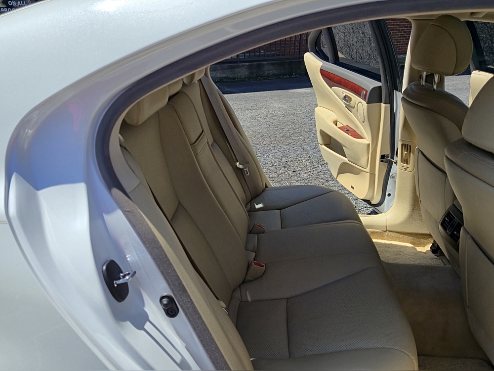 2007 Lexus LS Base - Photo 42