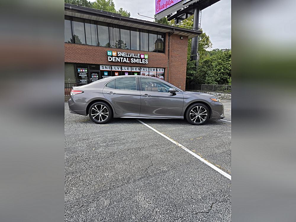 2019 Toyota Camry SE - Photo 12