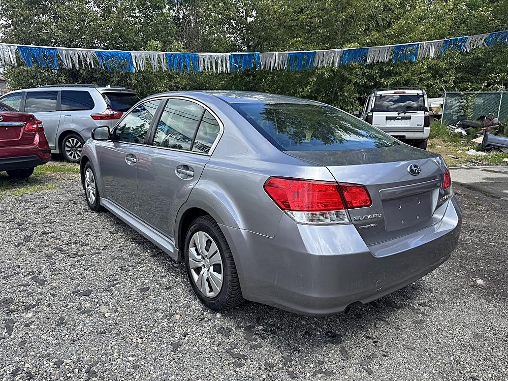 2011 Subaru Legacy 2.5i - Photo 6
