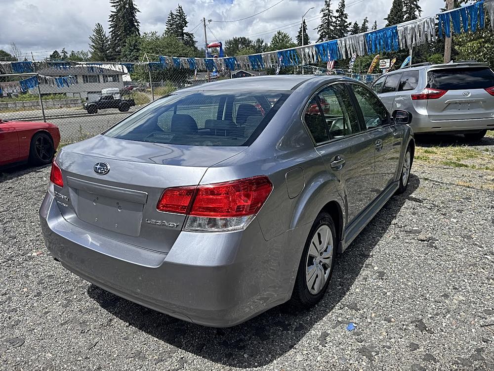 2011 Subaru Legacy 2.5i - Photo 7