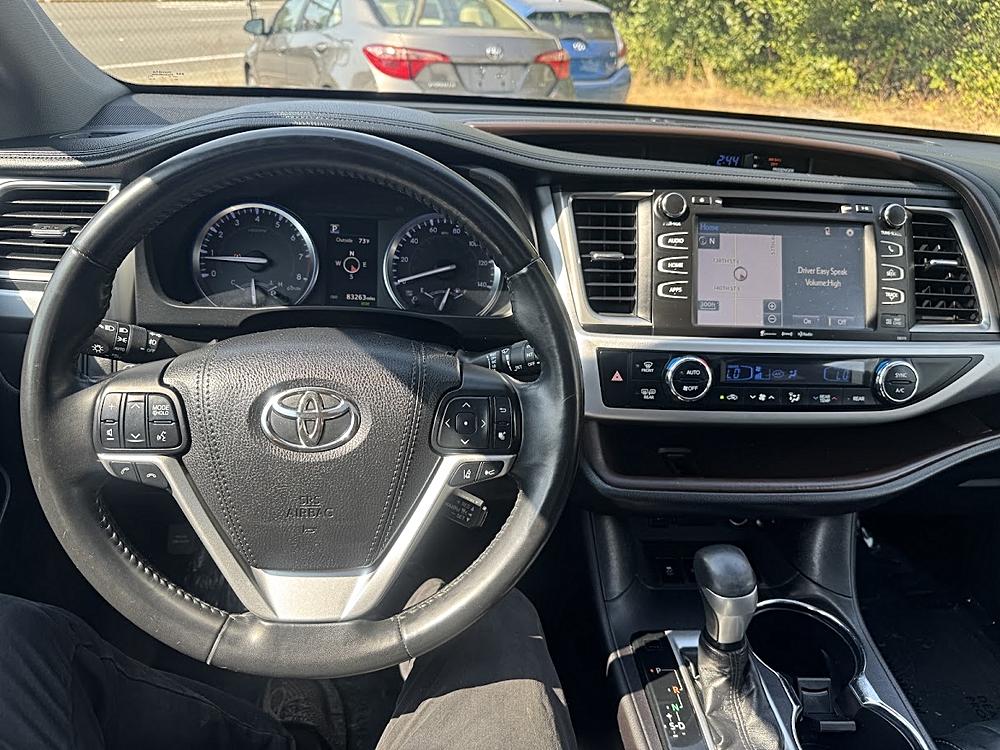 2018 Toyota Highlander XLE - Photo 11