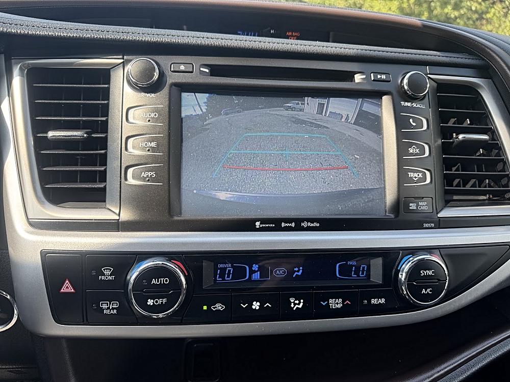 2018 Toyota Highlander XLE - Photo 10