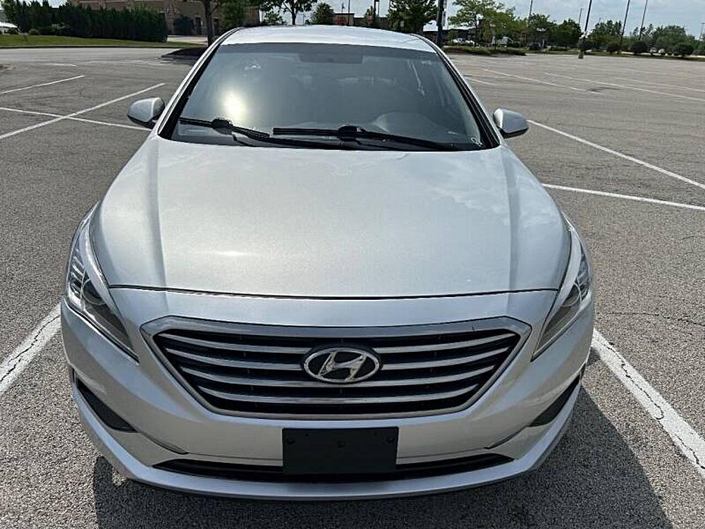 2016 Hyundai Sonata SE's photo