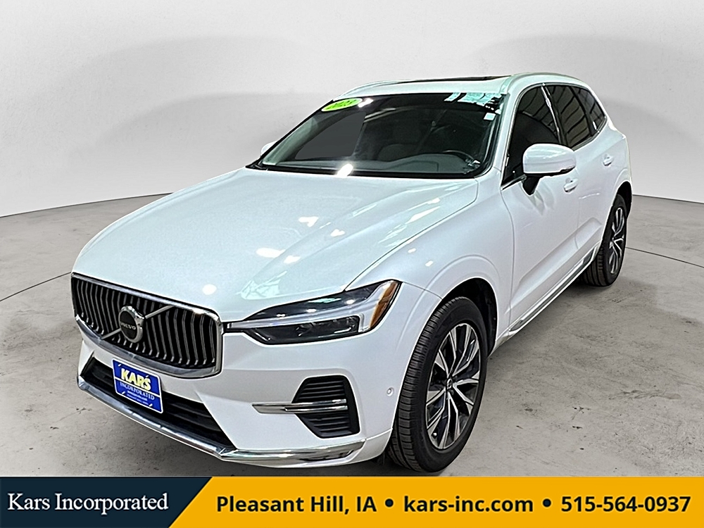 2023 Volvo XC60 B5 Plus Bright Theme AWD's photo