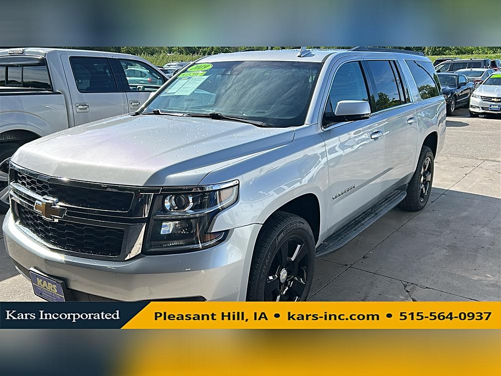 2019 Chevrolet Suburban 4WD 1500 LT's photo