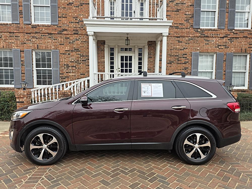 2017 Kia Sorento EX's photo