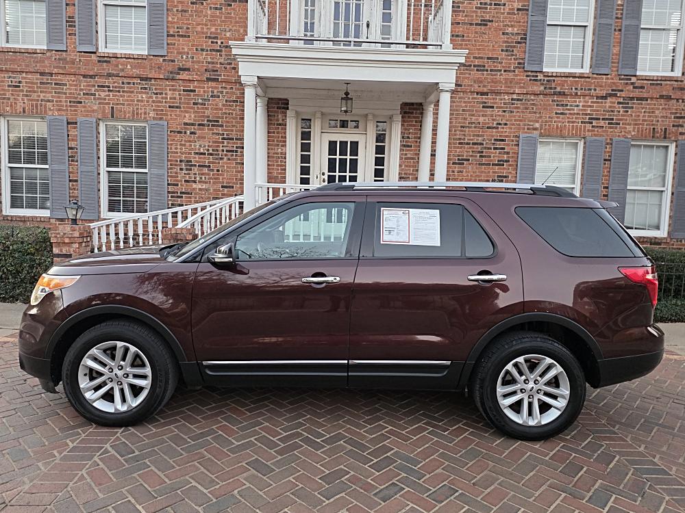 2012 Ford Explorer XLT's photo