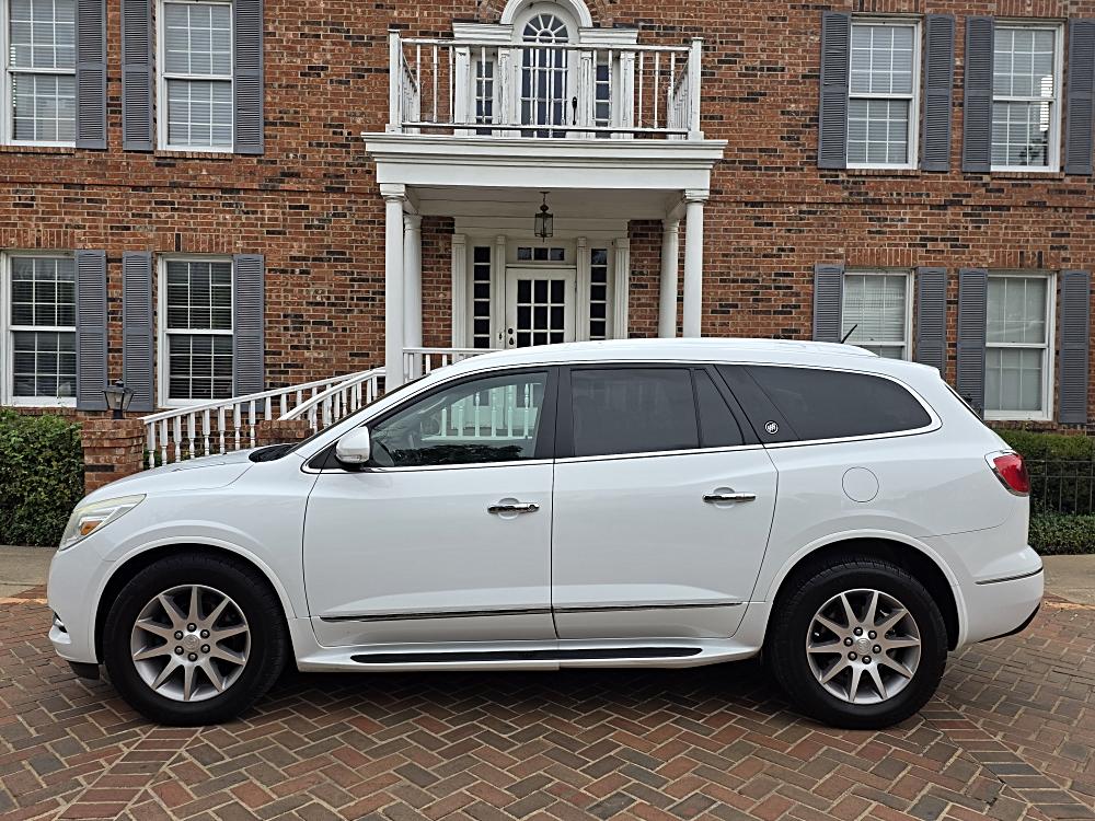 2016 Buick Enclave Leather's photo