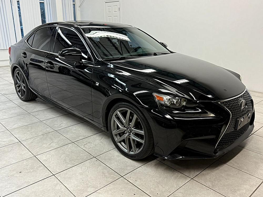 2014 Lexus IS 350's photo