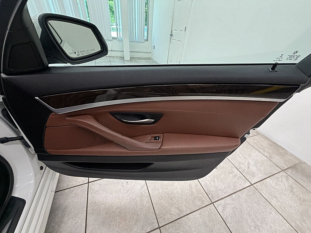 2015 BMW 5 Series 528i - Photo 13