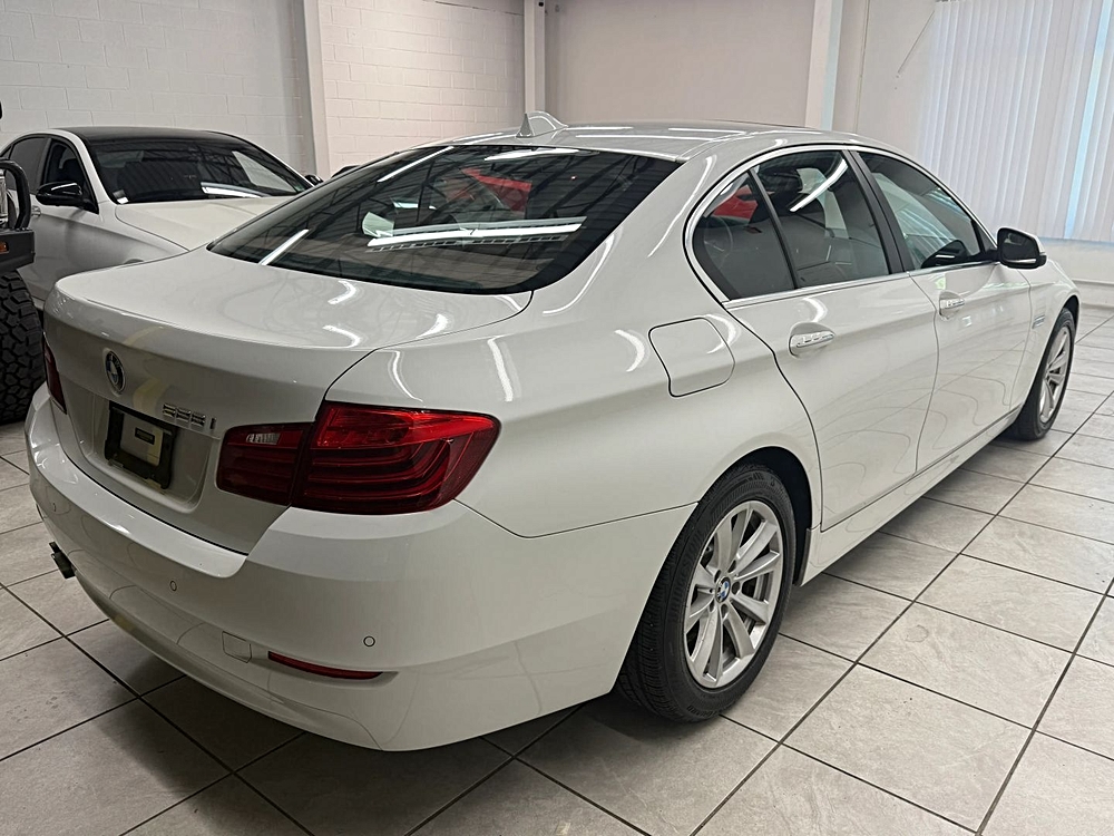 2015 BMW 5 Series 528i - Photo 6