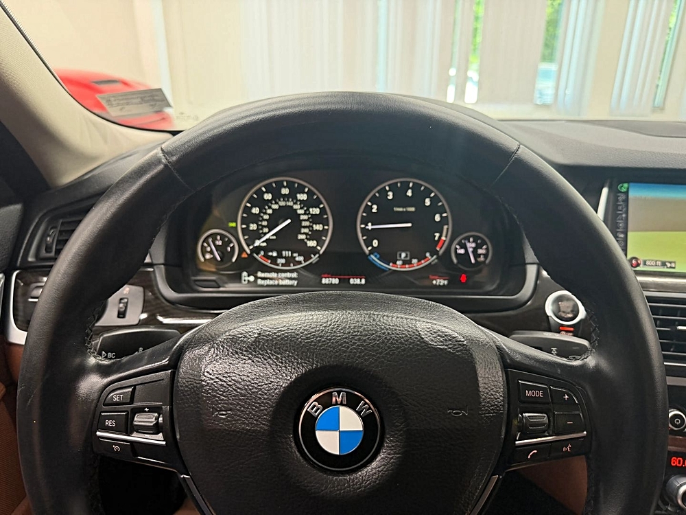 2015 BMW 5 Series 528i - Photo 15