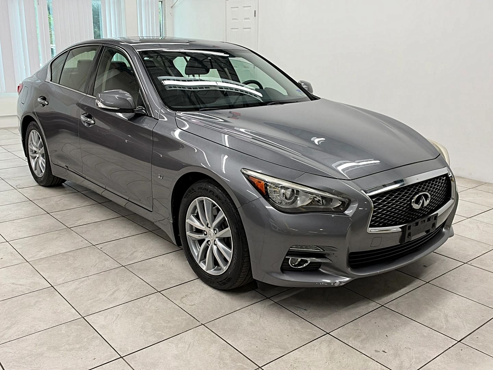 2015 INFINITI Q50