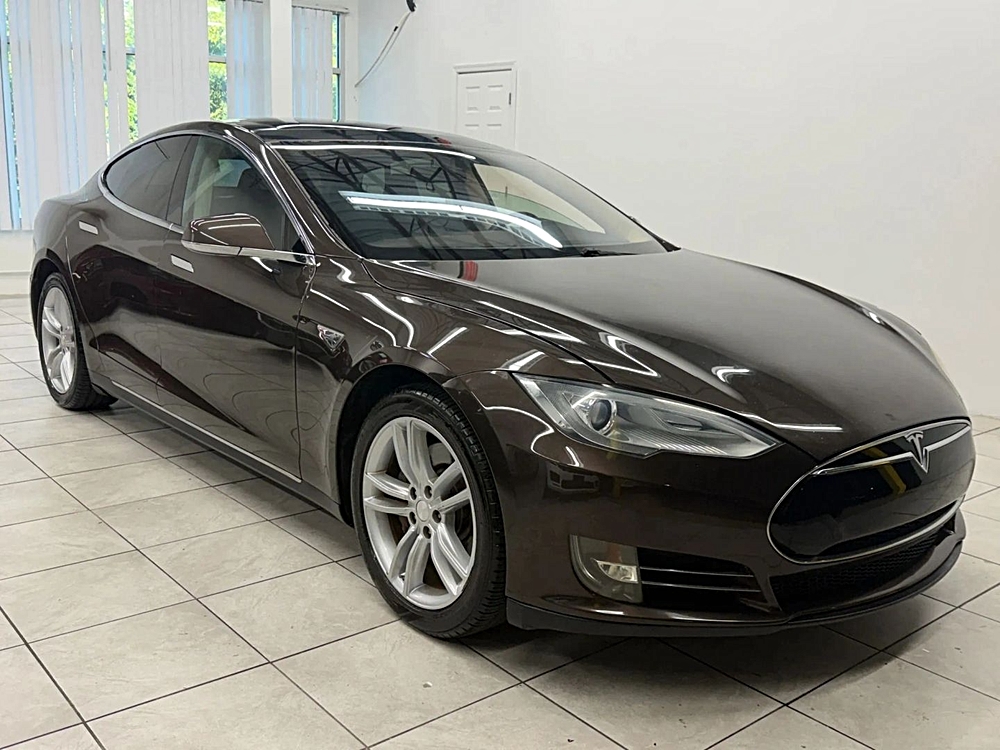 2013 Tesla Model S