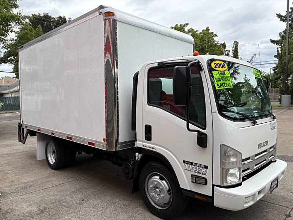 2008 Isuzu NRR's photo