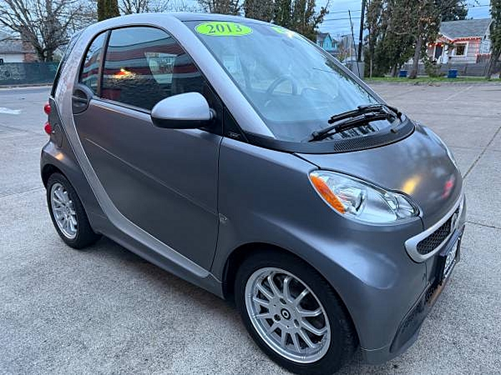 2013 smart fortwo pure's photo