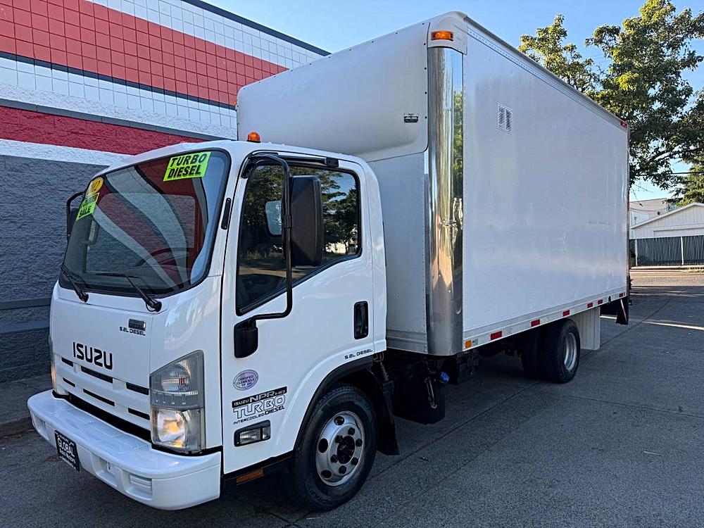 2012 Isuzu NPR HD