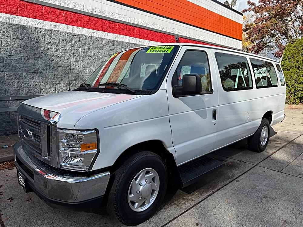 2011 Ford E-Series Econoline Wagon