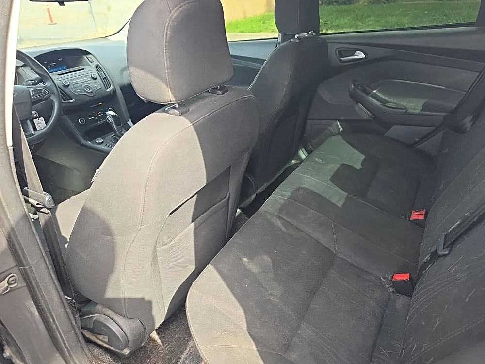 2012 Ford Focus SE - Photo 12