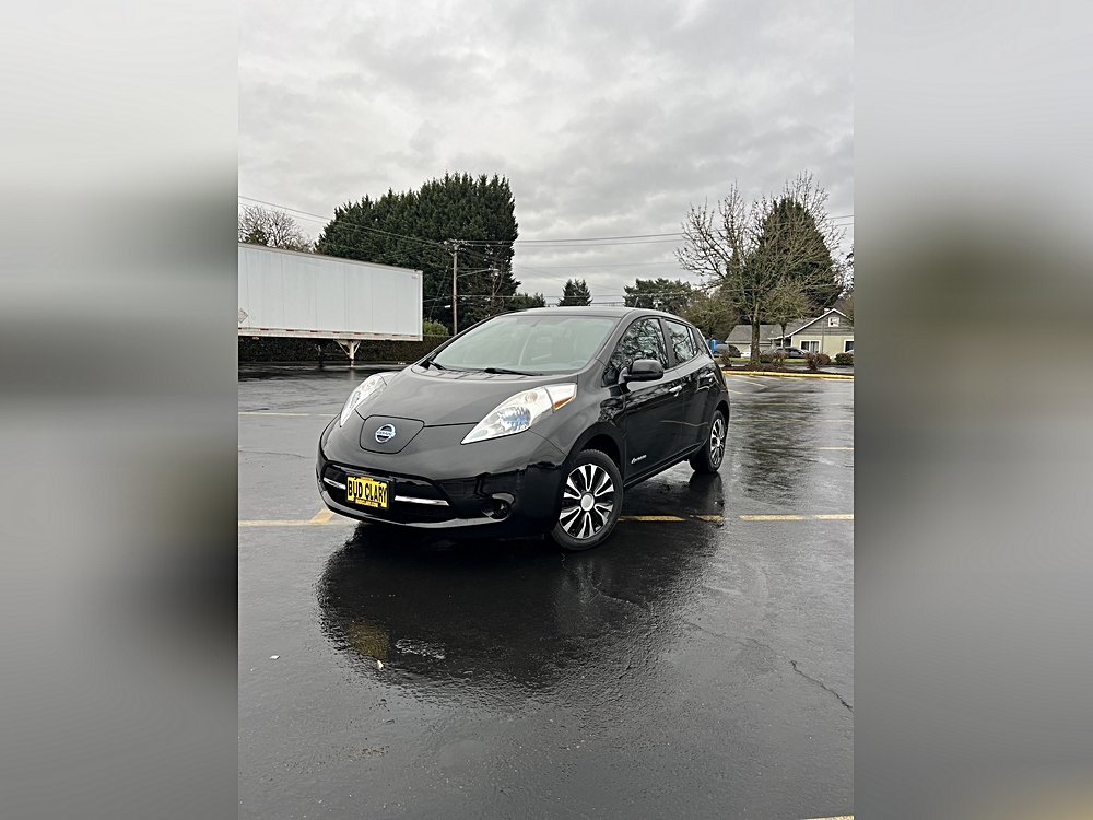 2013 Nissan LEAF S