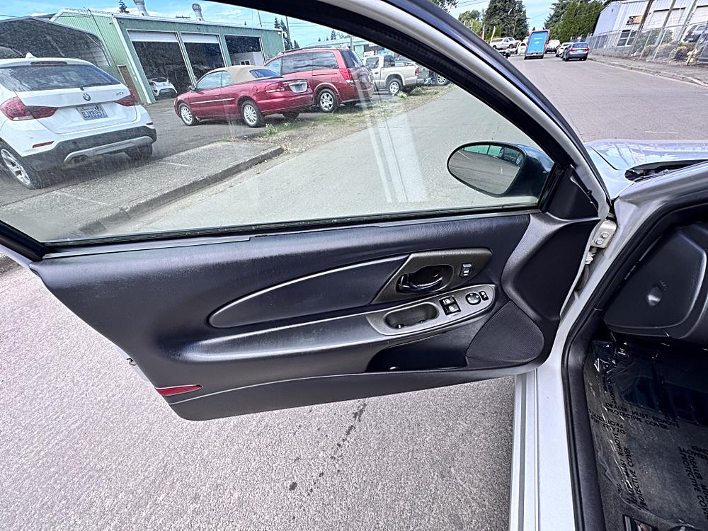 2001 Chevrolet Monte Carlo SS - Photo 10