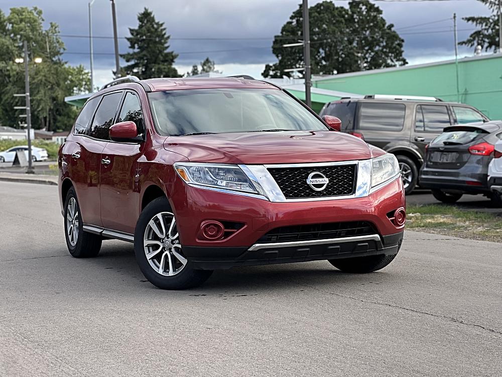 2016 Nissan Pathfinder S 2WD's photo