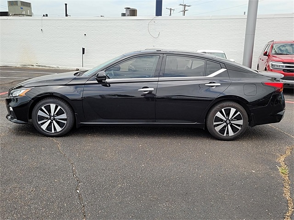 Used 2022 Nissan Altima SL with VIN 1N4BL4EV0NN407781 for sale in Austin, TX
