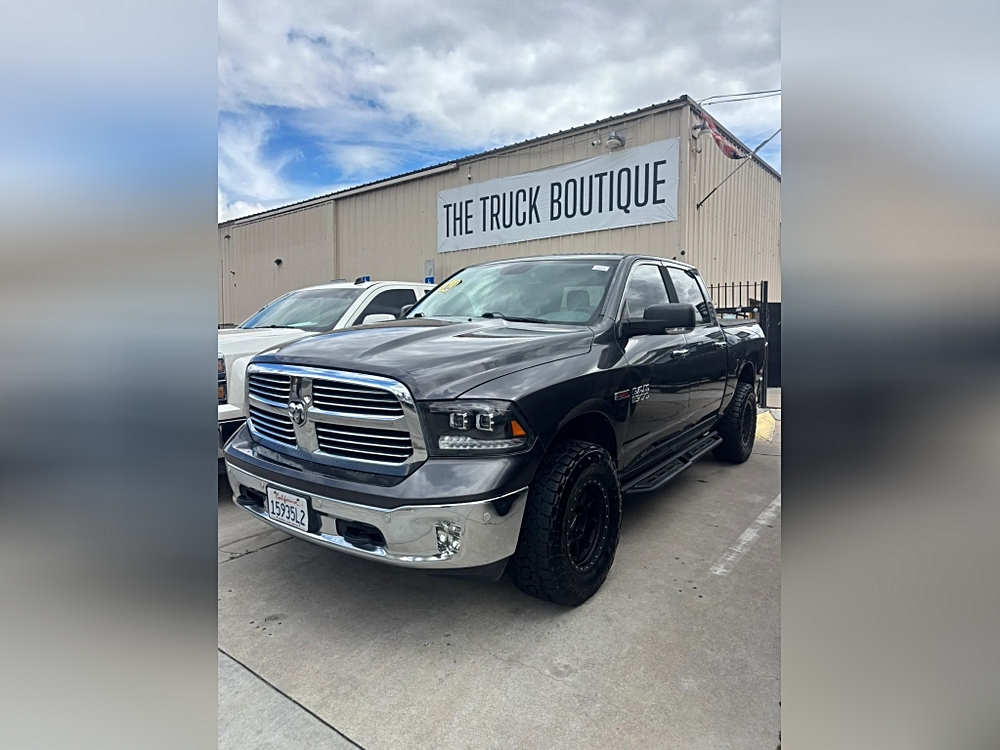 2016 RAM 1500 Big Horn 4x4 Crew Cab 5'7's photo
