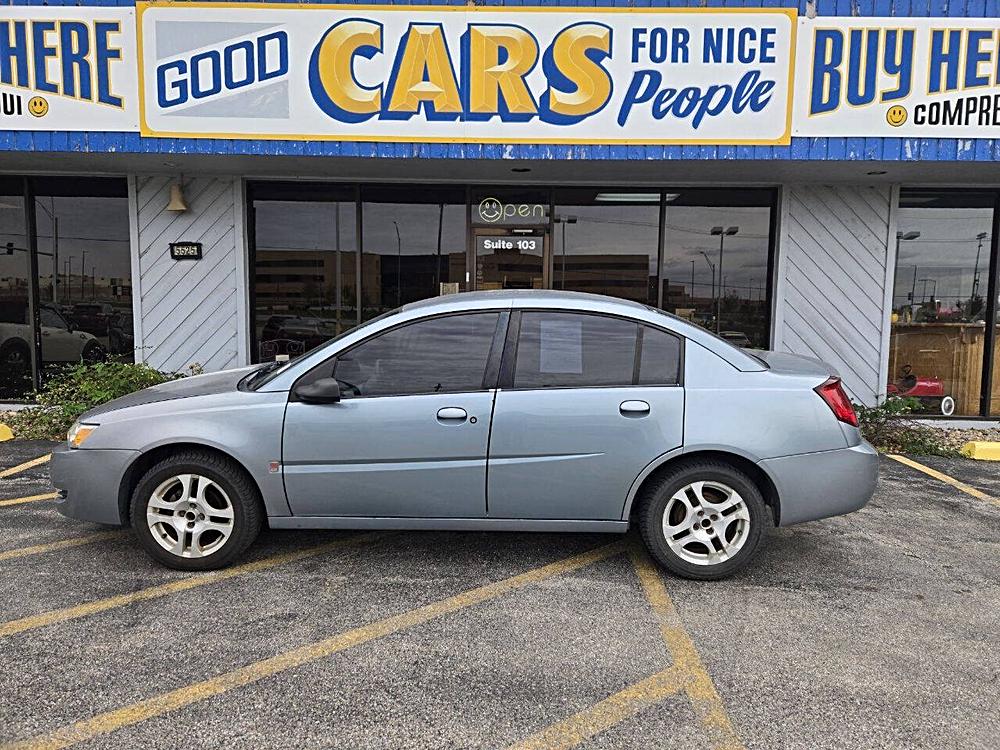 2003 Saturn ION 3's photo