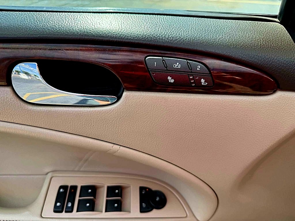 2008 Buick Lucerne CXL - Photo 10