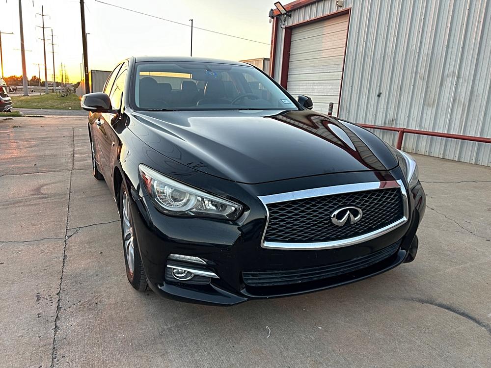 2015 INFINITI Q50