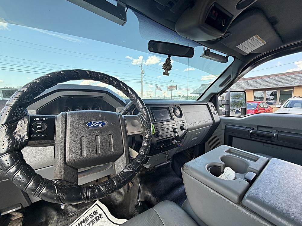 2011 Ford F-250 Super Duty XL - Photo 34