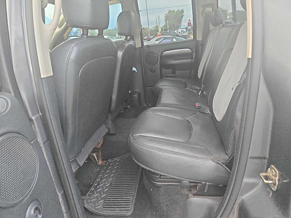 2004 Dodge Ram 1500 Pickup Laramie