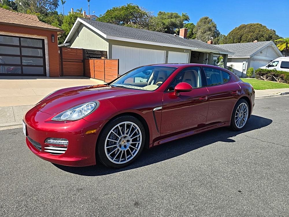 2012 Porsche Panamera Base