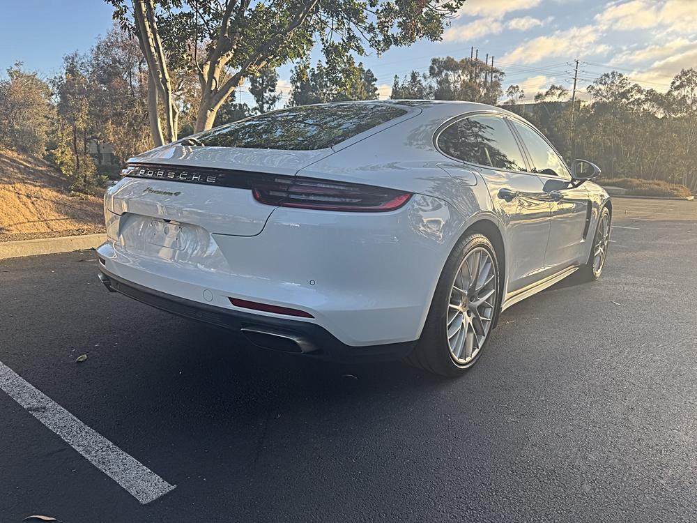 2020 Porsche Panamera 4 E-Hybrid - Photo 17