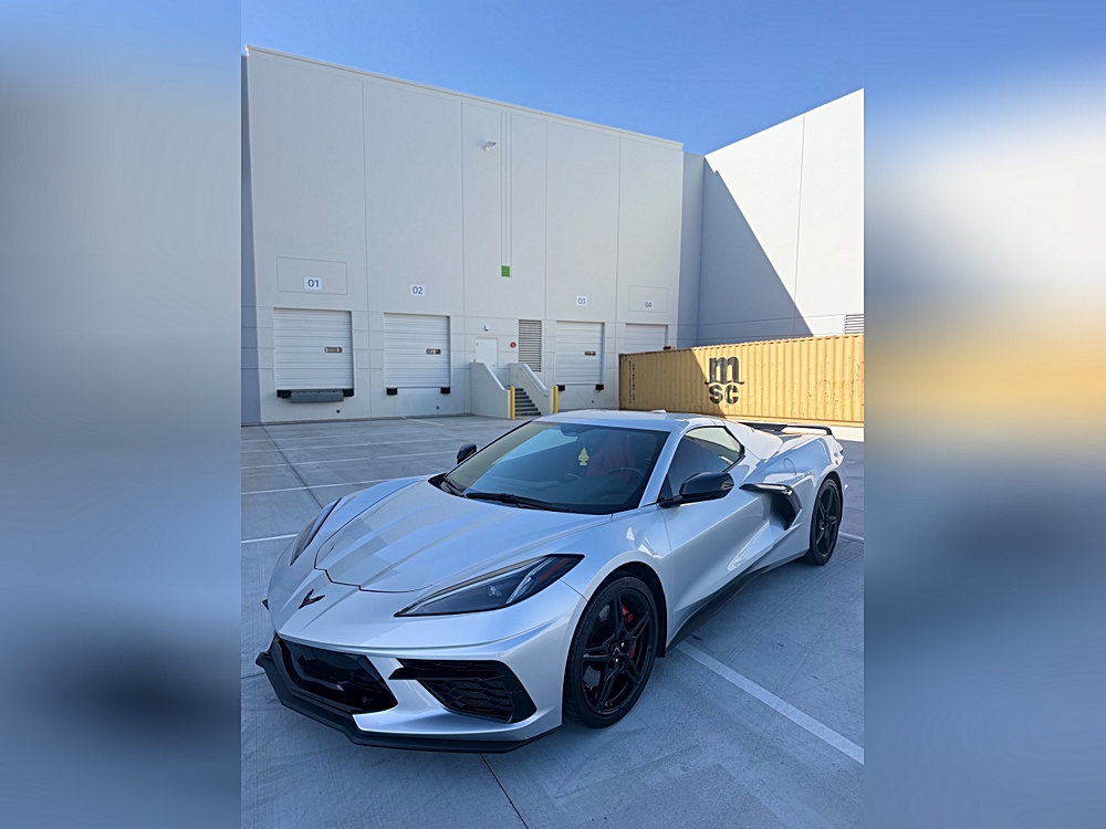 2020 Chevrolet Corvette Stingray RWD Automatic — photo 1 of 1