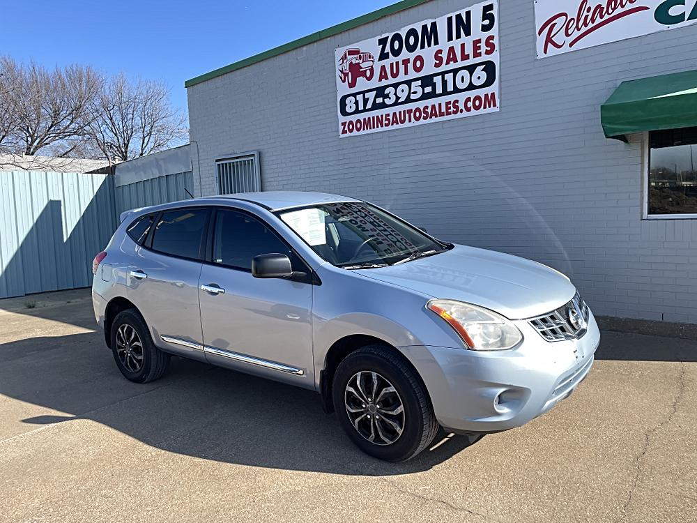 2013 Nissan Rogue S's photo