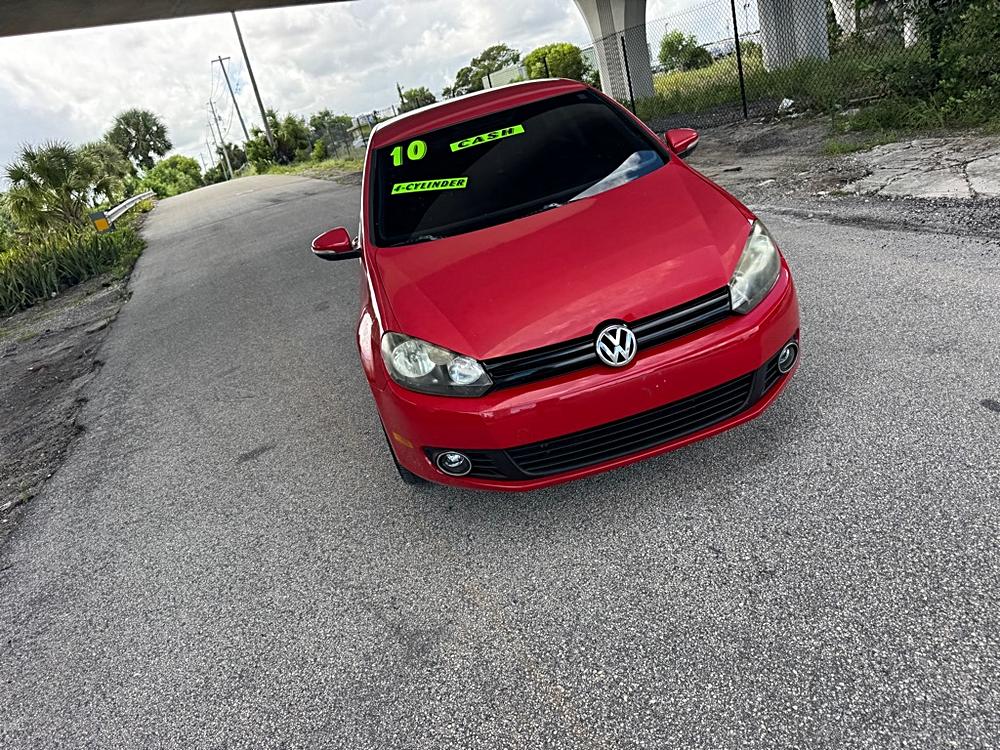 2010 Volkswagen Golf Base