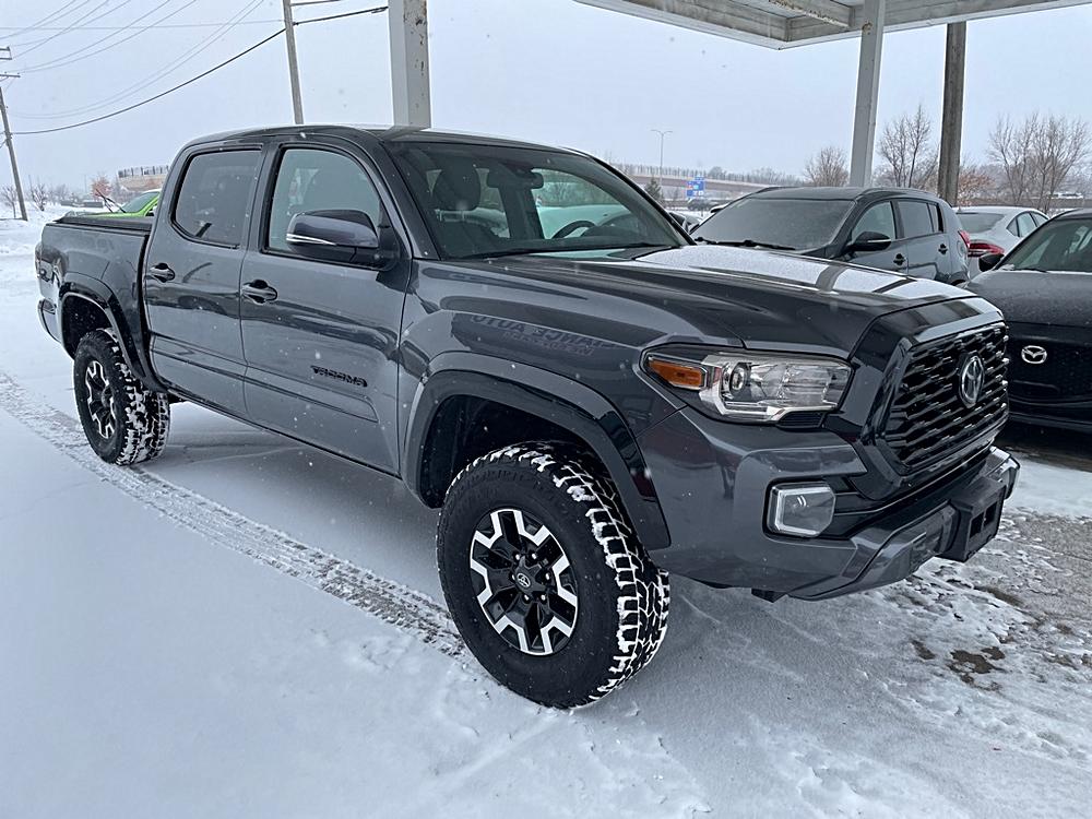2022 Toyota Tacoma TRD Off Road's photo
