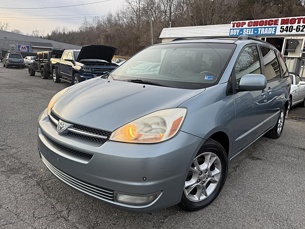 2005 Toyota Sienna XLE