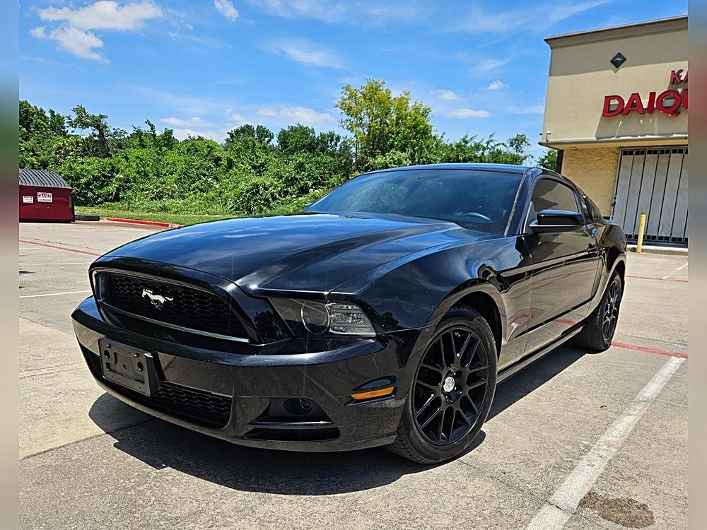 2014 Ford Mustang's photo