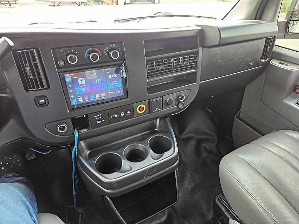 2017 Chevrolet Express Cargo Work Van - Photo 8