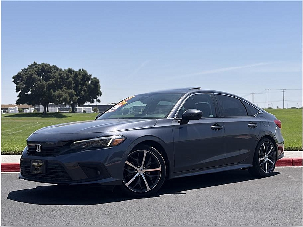 2022 Honda Civic Touring CVT's photo