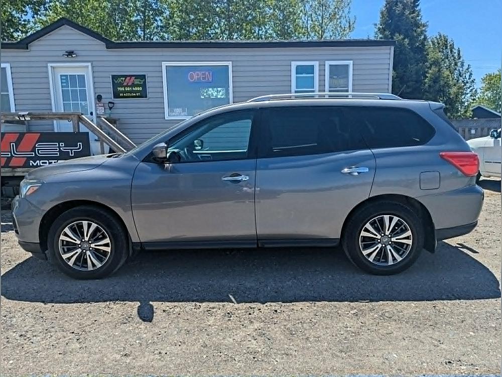 2017 Nissan Pathfinder 4x4 Automatic